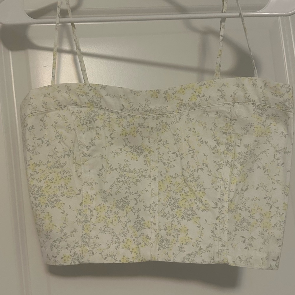 Floral Print Women's Top (new with tag)